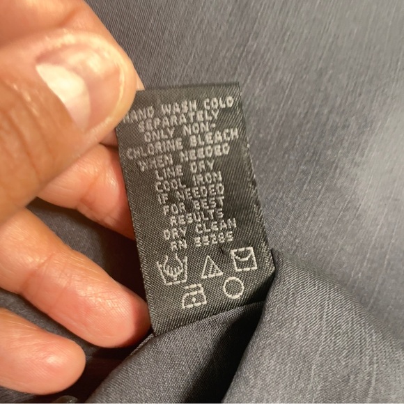 EXPRESS Gray Long Sleeve Fitted Polyester Chiffon Button-Up Shirt Blouse 11 /12 - Picture 6 of 8